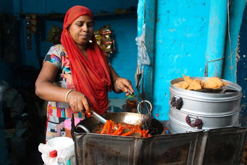 Delhi: Ethical Sanjay Colony Slum Tour - Small business visits: S.K Beri & Brothers and VIJAY PRATAP