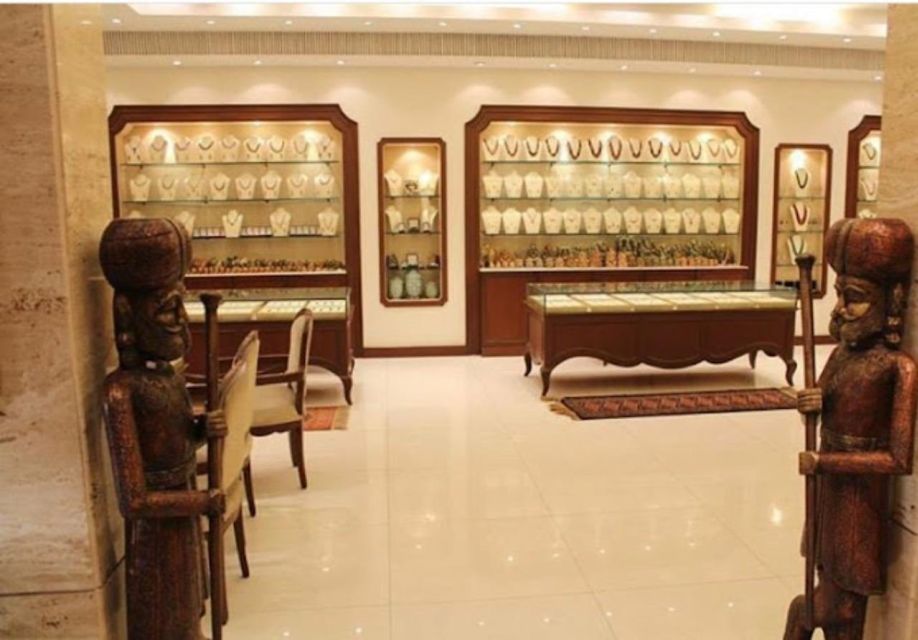 Delhi Exclusive Guided Shopping Tour in AC car and transfers - Tea breaks and Delhi’s pace: Pekoe organic, local rhythm included