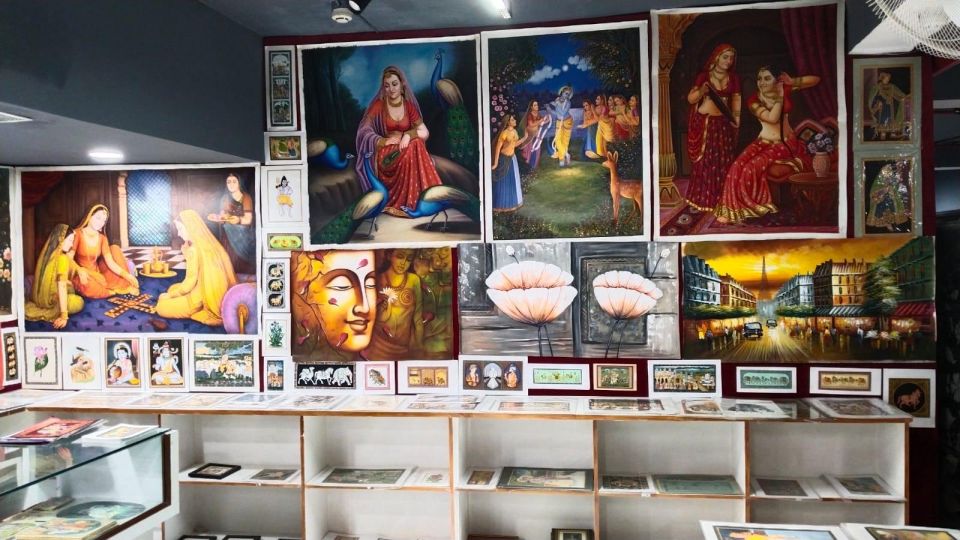 Delhi Exclusive Guided Shopping Tour in AC car and transfers - Why Lodhi Art District shopping beats wandering on your own
