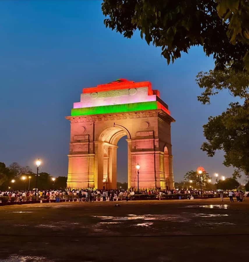 Delhi: Exclusive Private Evening Delhi Sightseeing Tour - Rashtrapati Bhavan pass-by: big scale, tight rules