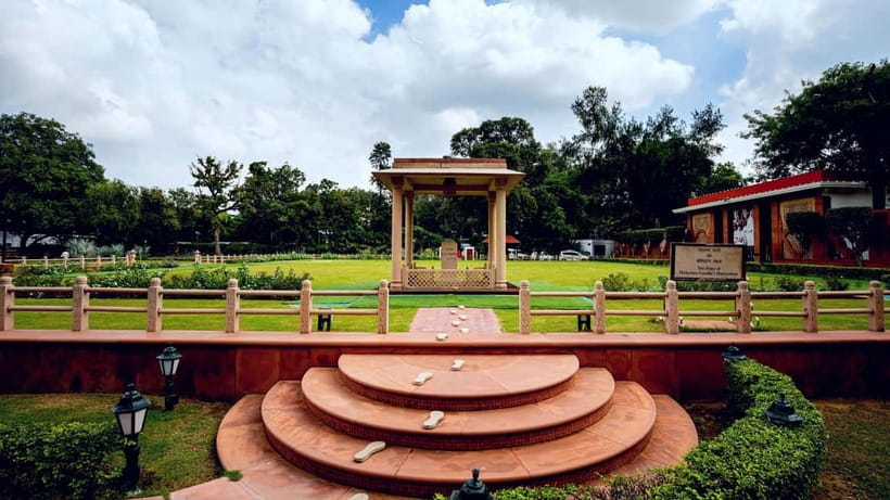 Delhi: Gandhi Museum & Raj Ghat Private Guided Tour - How the 5-hour private format keeps Delhi sane