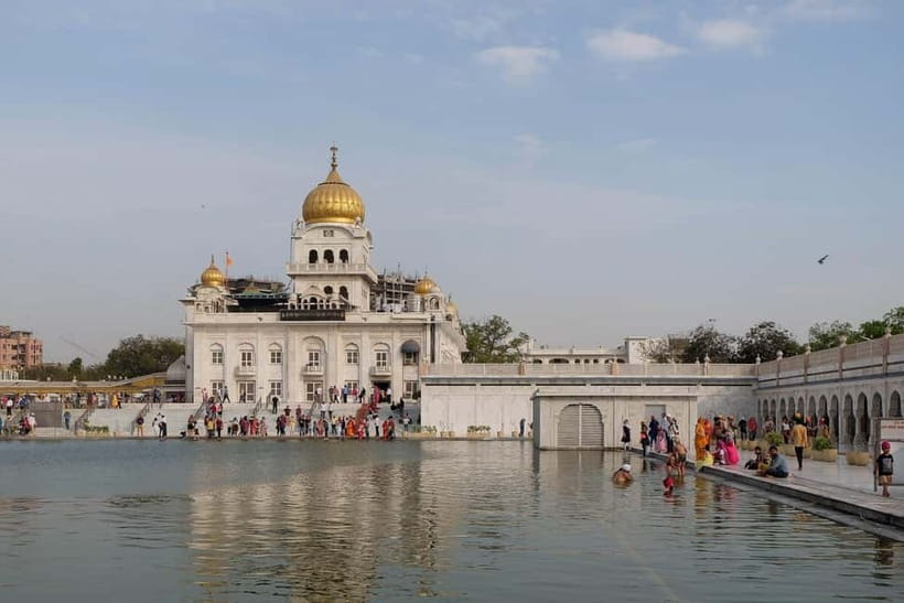 Delhi: Gurudwara Bangla Sahib Tour with Langar Meal - The Guided History You’ll Actually Remember