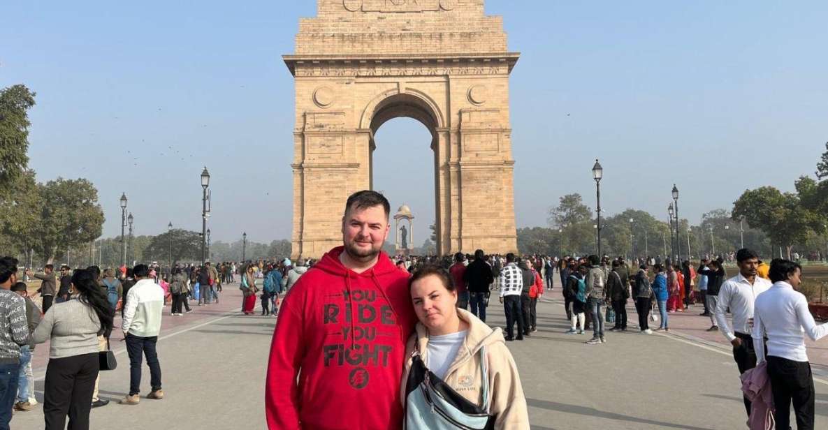 Delhi: Half-Day Private Guided City Sightseeing Tour - India Gate: the war memorial gateway and a classic photo stop
