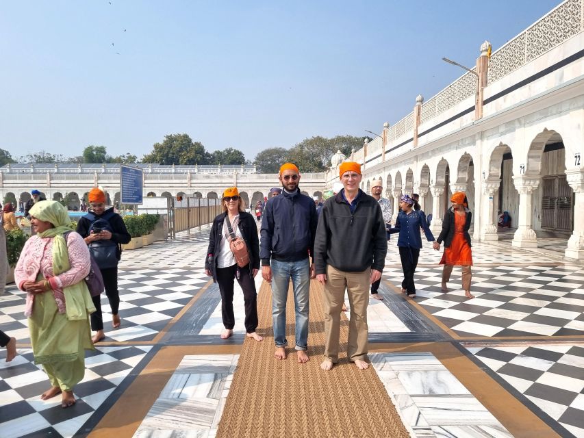 Delhi Like a Local: Food & Photography Full Day Tour - Starting at Lal Qila: how the morning sets the tone