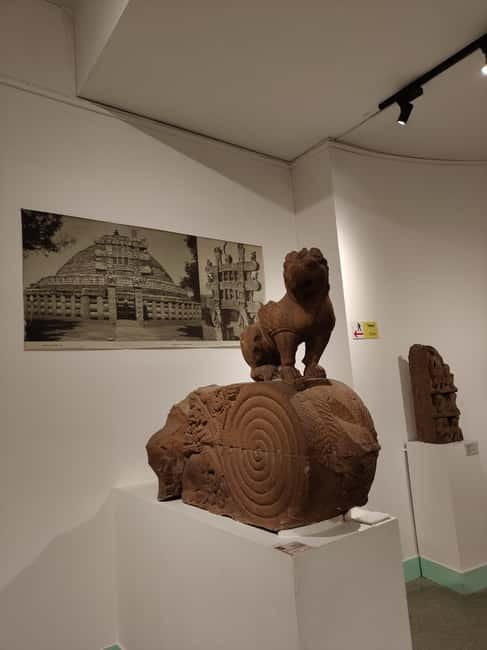 Delhi: National Museum Tour - Miniature Paintings Gallery: Small Works, Serious Technique