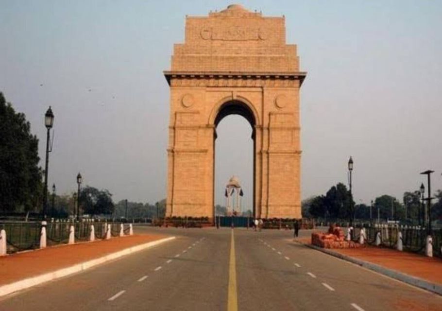 Delhi: Old and New Delhi One Day Private Guided City Tour - Old Delhi to New Delhi: Why this 10-hour route feels balanced