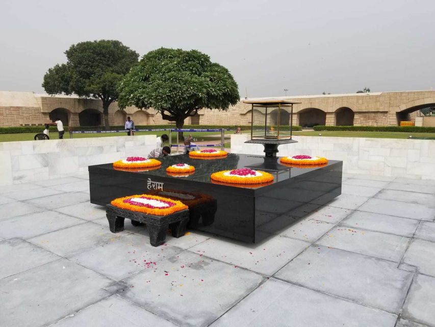 Delhi: Old and New Delhi One Day Tour - How this one day covers Old Delhi and New Delhi without feeling random