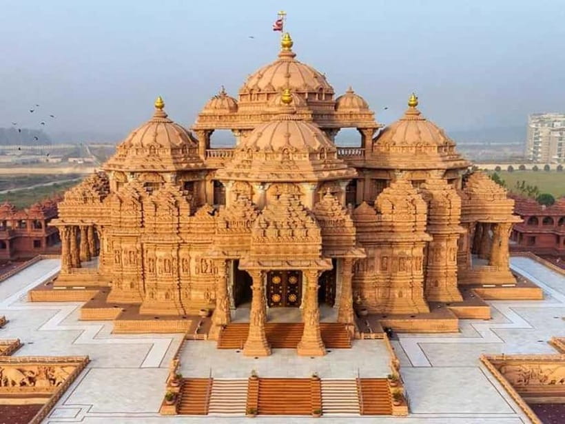 Delhi: Old and New Delhi Private City Tour by Car - Lunch Break: Keep It Simple and Keep Energy