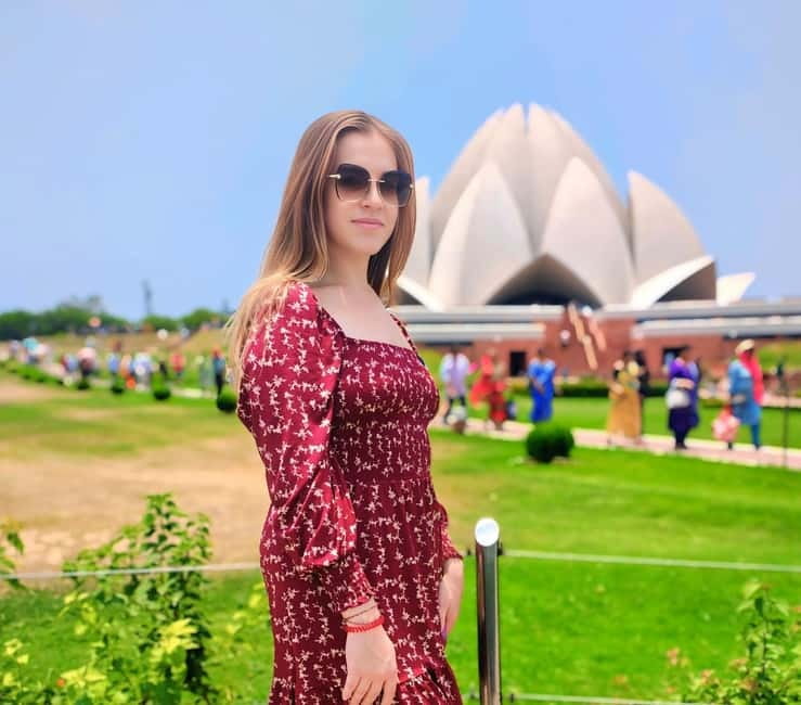 Delhi: Old and New Delhi Private City Tour by Car - First Taste of Delhi: Pickup, AC Comfort, and a Tight Route