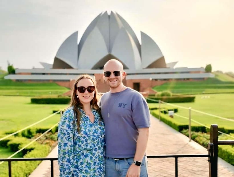 Delhi: Old and New Delhi Private City Tour by Car - Red Fort Photo Stop: Landmark Views in a Short Window