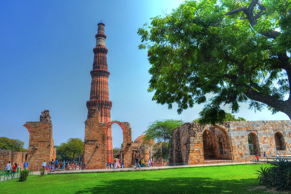 Delhi: Old and New Delhi Sightseeing Private Day Tour - Humayun Tomb: Mughal elegance and a pre-Taj influence