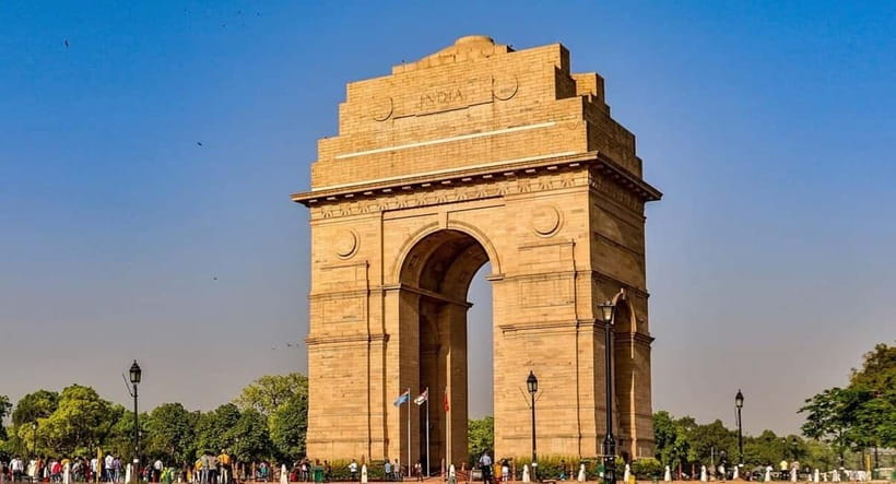Delhi: Old Delhi and Chandni Chowk Tuk-Tuk Tour - What to bring and how to dress for a smooth experience
