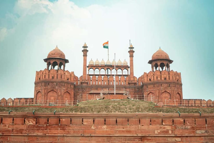 Delhi: Old Delhi Guided Tour with Rickshaw & Entry Tickets - Pickup, timing, and comfort: the small stuff that makes or breaks the day