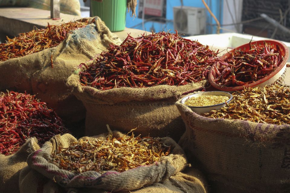 Delhi: Old Delhi & Spice Market Tour - The Jain temple stop and the city’s layered faith