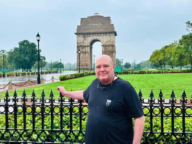 Delhi: Old & New Delhi Full or Half-Day Private Guided Tour - Chandni Chowk on foot and by rickshaw: shopping lanes with a mission