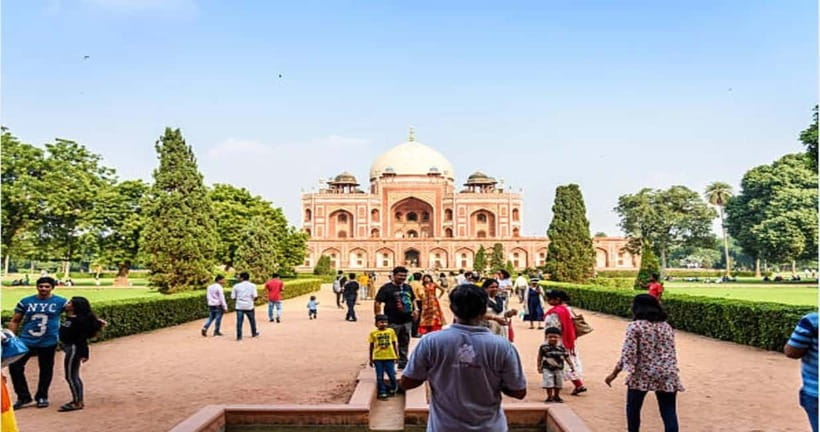 Delhi: Old & New Delhi Private Tour Full or Half-Day By Car - Jama Masjid: One Stop That Instantly Explains Old Delhi