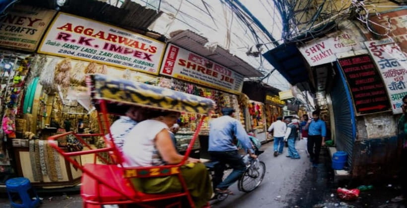Delhi: Old & New Delhi Private Tour Full or Half-Day By Car - Chandni Chowk by Rickshaw: Where Delhi Feels Like a City, Not a Museum