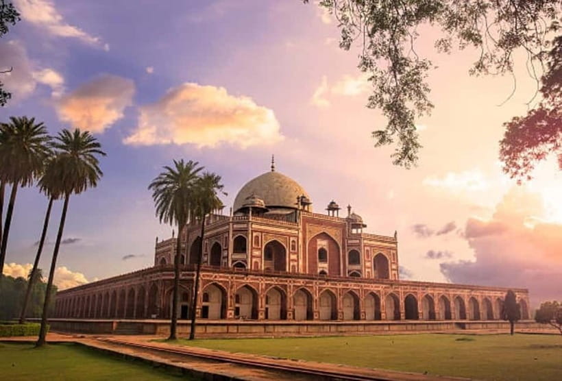 Delhi: Old & New Delhi Private Tour Full or Half-Day By Car - Pickup, Driver, Car, and the Rhythm of a Private Schedule