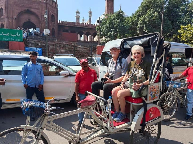 Delhi: Private Chandni Chowk, Dilli Haat & Spice Tour - Shopping smart: spices and crafts, without buyer’s remorse