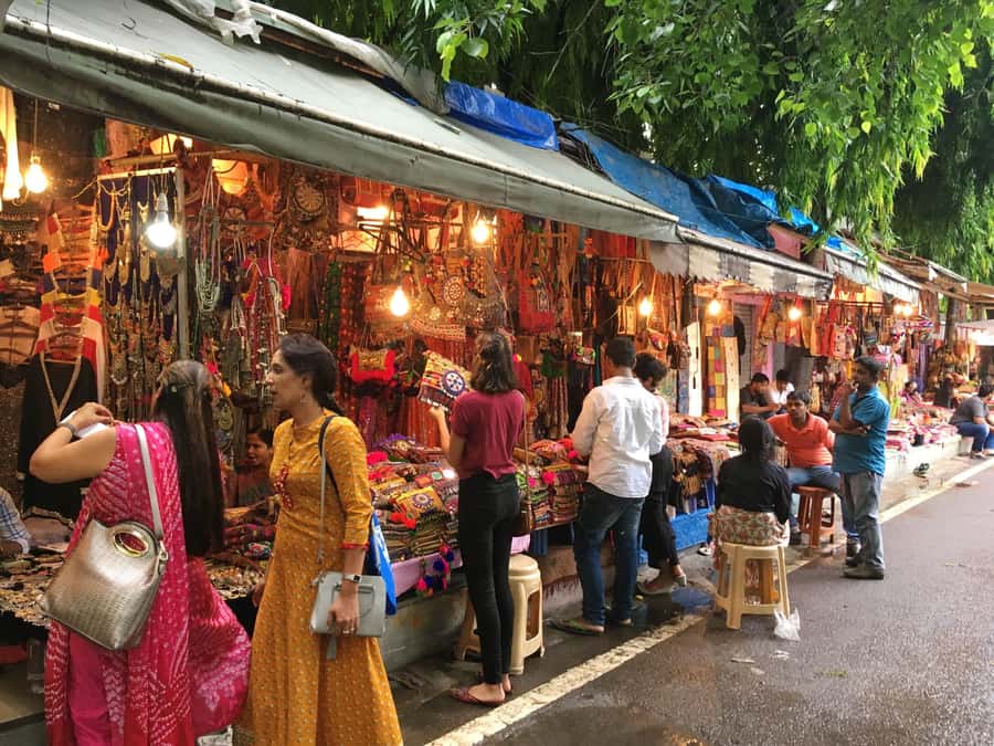 Delhi: Private Half-Day Shopping Tour with Transfer - Khari Baoli: The Wholesale Spice Market for Teas, Herbs, and Real Buying