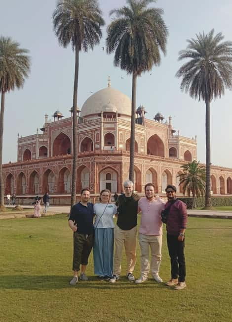 Delhi: Private Old and New Delhi Full or Half Day Tour - Old Delhi first: Jama Masjid and the move from street noise to sacred space