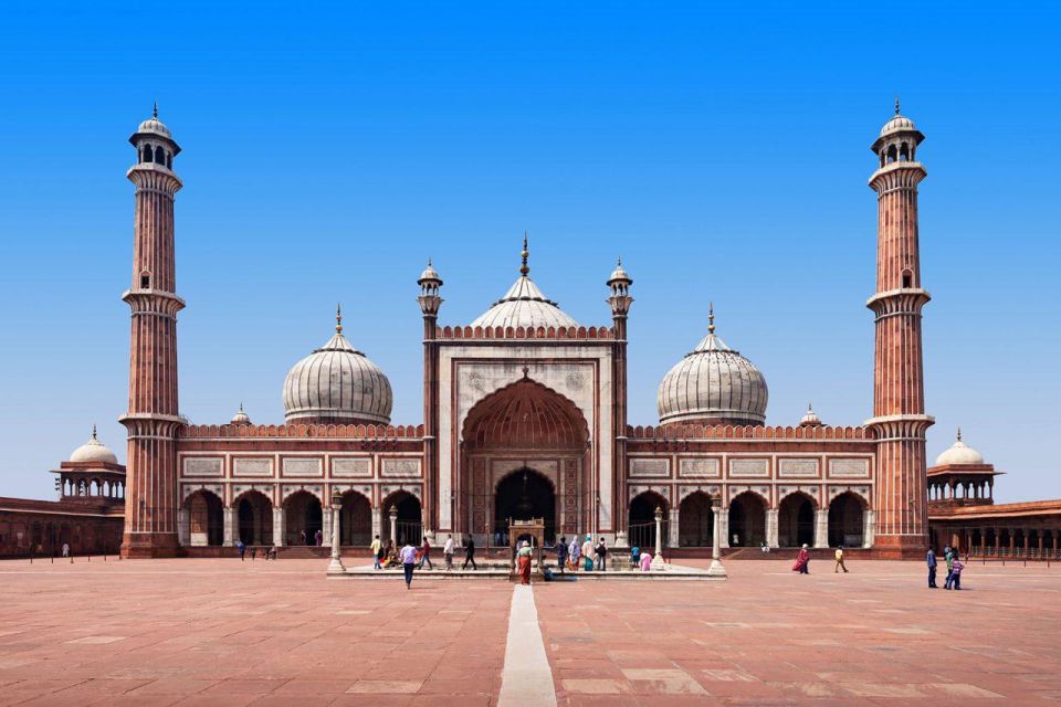 Delhi: Private Old & New Delhi City Tour with Car & Guide - Lotus Temple and Gurudwara Bangla Sahib: Quiet Breaks Between Big Sights