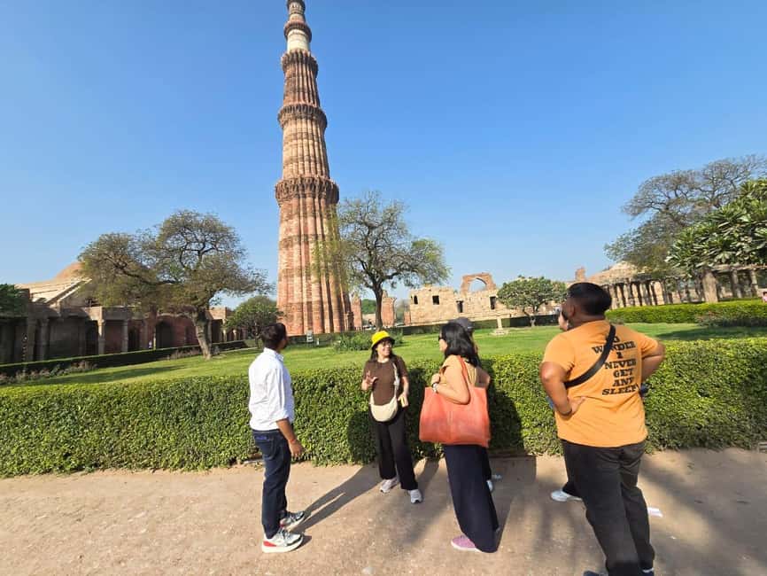 Delhi: Private Old & New Delhi Guided Full or Half Day Tour - Lotus Temple, Humayun’s Tomb, and Qutub Minar in One Smooth Track
