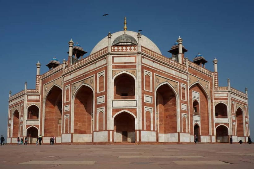 Delhi: Private Old & New Delhi Tour – Full or Half Day - Jama Masjid: The Mosque That Changes the Scale of Your Day