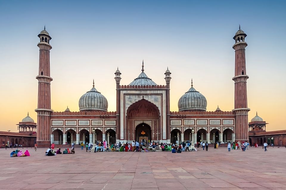 Delhi: Private Old & New Delhi Tour - Full or Half-Day tour - The Guide Makes the Difference: Why You’ll Notice Things You’d Miss