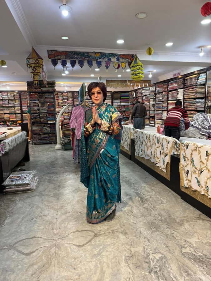 Delhi: Private Shopping Tour with Guide and Transfer - Hotel pickup and the AC transfer: why it keeps you sane