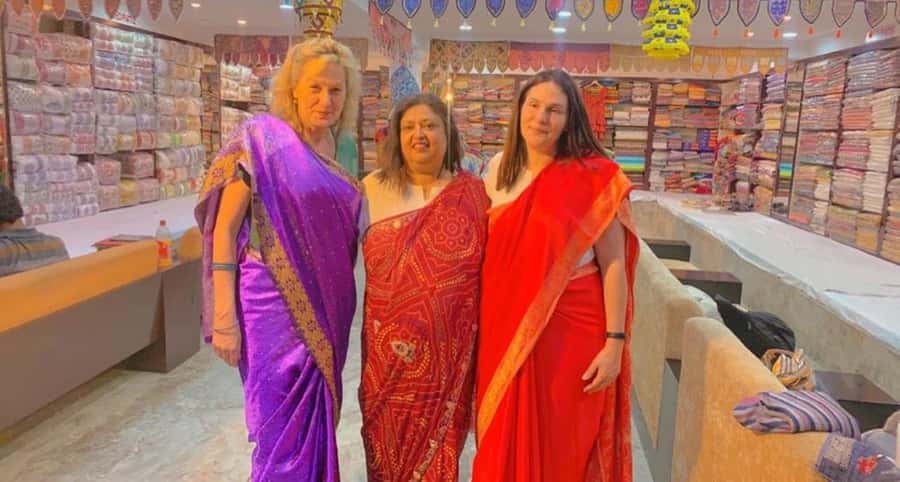 Delhi: Private Shopping Tour with Guide and Transfer - Chandni Chowk: wholesale lanes for textiles, electronics, and watches