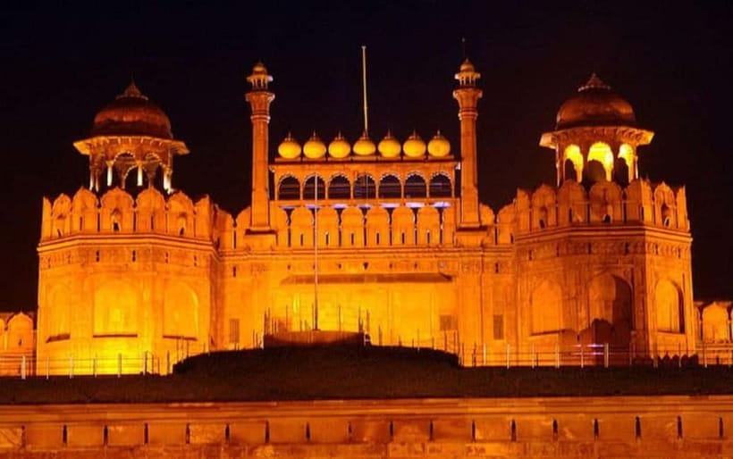 Delhi: Red Fort Light and Sound Show Guided Tour - The Sound and Light Show in English: history you can follow without homework