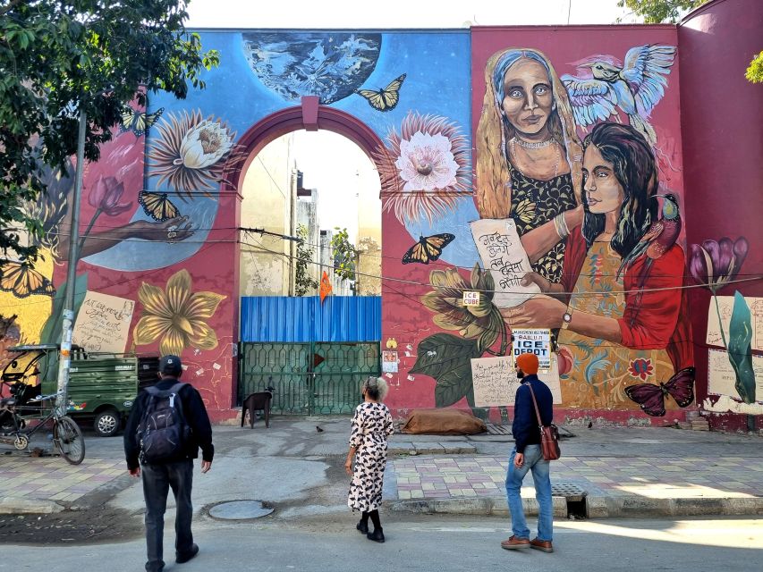 Delhi Street Art Tour: Explore the Murals & Visit a Stepwell - Tuk-Tuk Legs and Lane-Hopping: How the Route Stays Fun