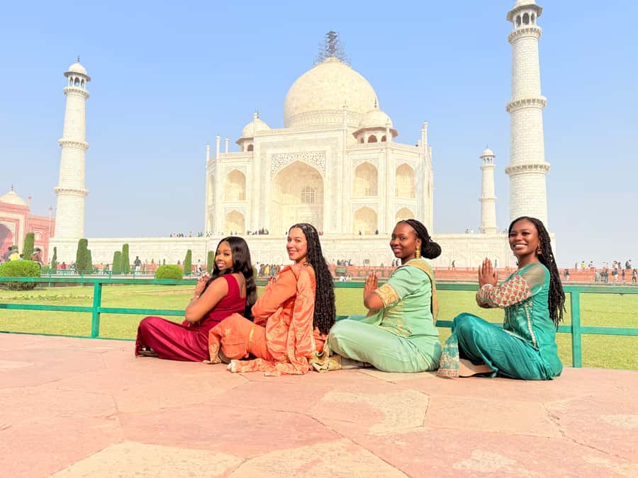 Delhi: Taj Mahal & Agra Tour by Gatimaan Express Train - Key things to know before you go
