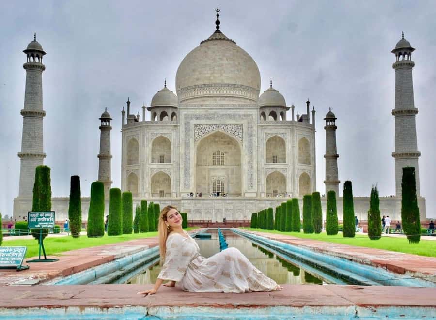 Delhi: Taj Mahal & Agra Tour by Gatimaan Express Train - Lunch at a 5-star hotel: a reset before the second half