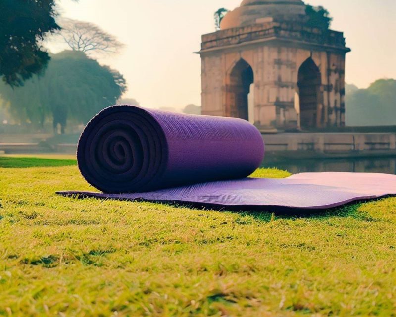 Delhi: Yoga in Lodhi Garden - What to bring, what you’ll get, and what to do before you leave