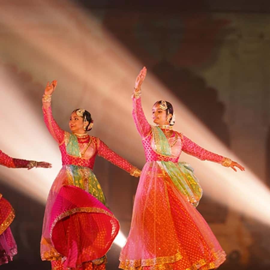 Delhi's Red Fort: 2-hour Guided Evening Light & Sound Show - Why the guided part is worth paying for