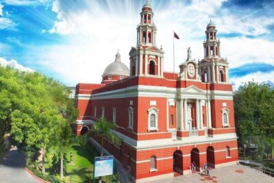Divine Delhi: Explore Indian Faiths on a Cultural Tour - Sri Digambar Jain Lal Mandir and the Jain Birds Hospital