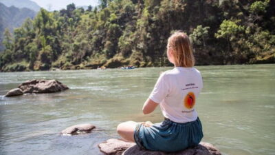 Early Morning 2 Hours Yoga Session In Rishikesh at Ghat - Your 5AM Start: Meeting Point, Walk, and Getting Oriented Fast