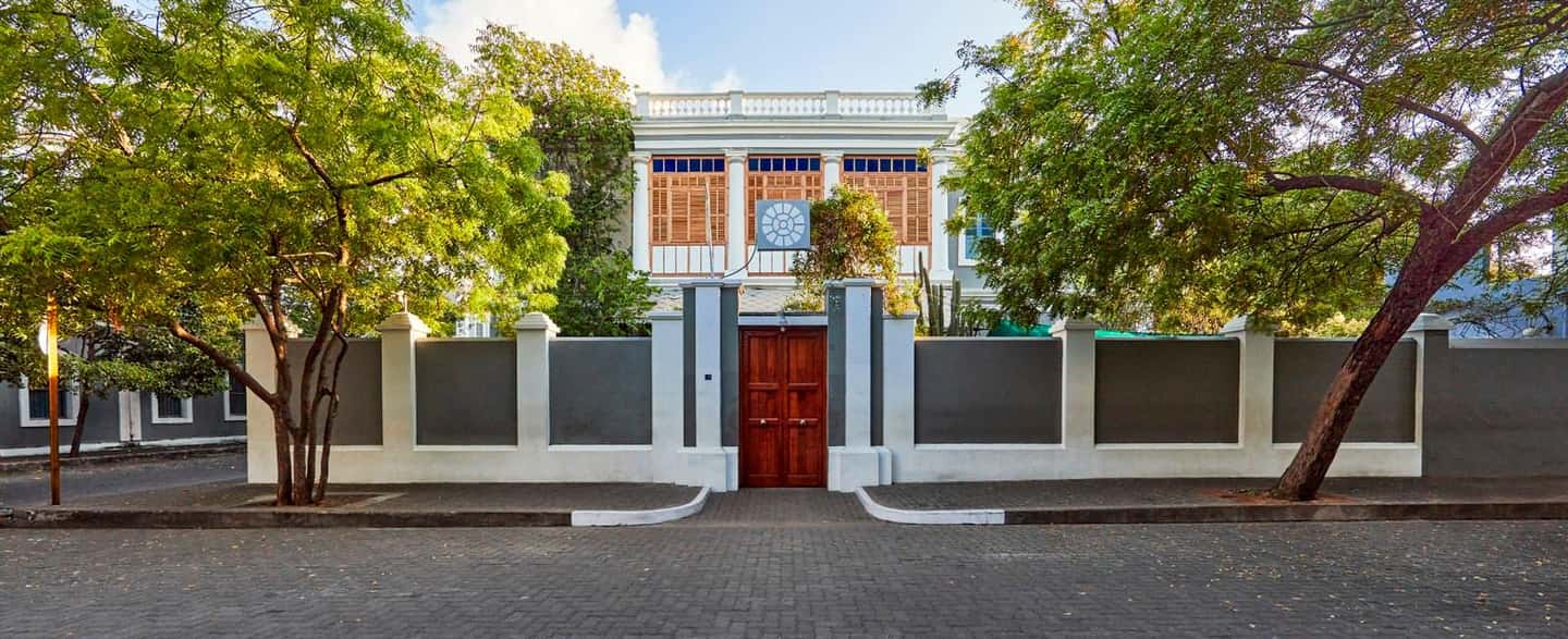 Exclusive Day Tour from Chennai to Discover Pondicherry - Sri Aurobindo Ashram: Quiet Rules, Clear Meaning