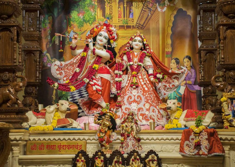 Experience Spiritual Culture in Pune with a local - 2 Hours - Temples and meditation stops: how the walk stays balanced