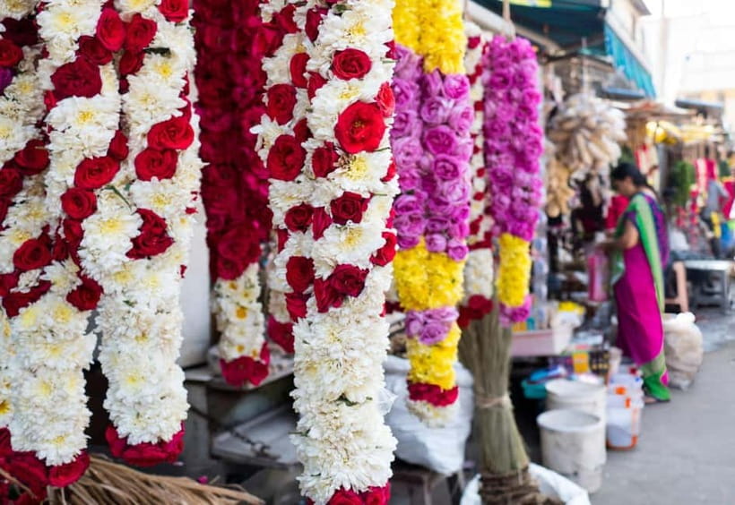 Exploring Chennai Bustling Markets: Guided Tour by Foot - What you’ll see: colors, textures, and everyday trades