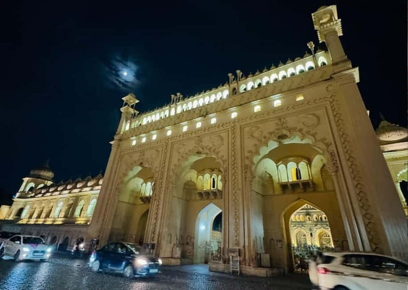 Exploring Lucknow in Nightlights: Guided Tour by Foot - Clock Tower with lights: your best chance for night street energy