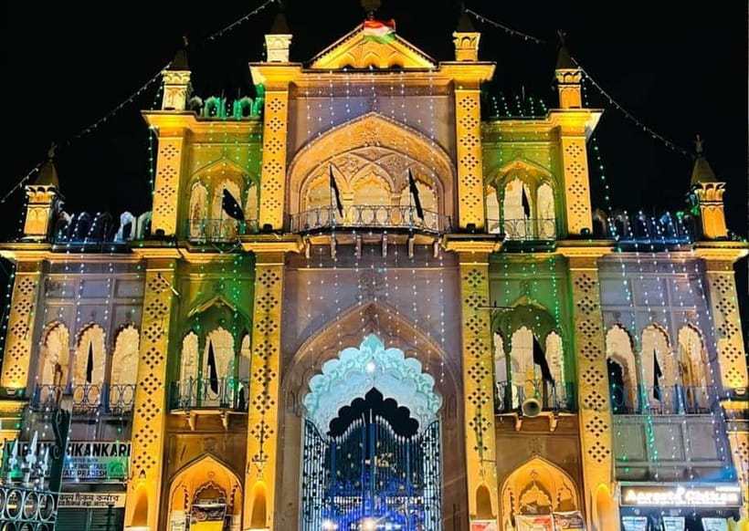 Exploring Lucknow in Nightlights: Guided Tour by Foot - Insider street moves: what you gain beyond the photo stops