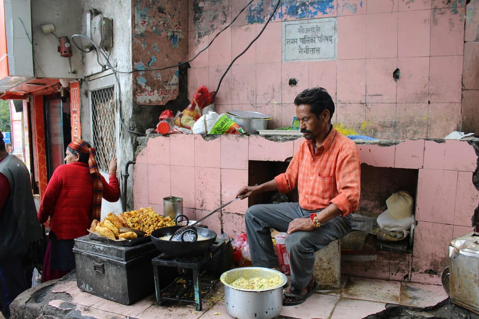 Food Tour: Highlights Tour with Tasting &Sunset in Varanasi - Baba Lassi and the earthenware glass factor