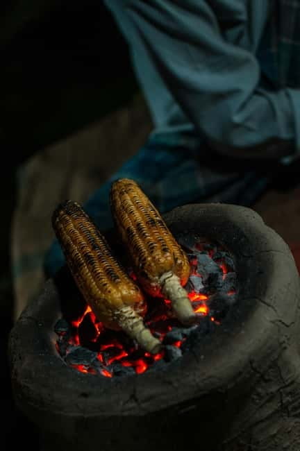 Food Tour: Highlights Tour with Tasting &Sunset in Varanasi - Khichri Baba Temple break: a short pause in the flow