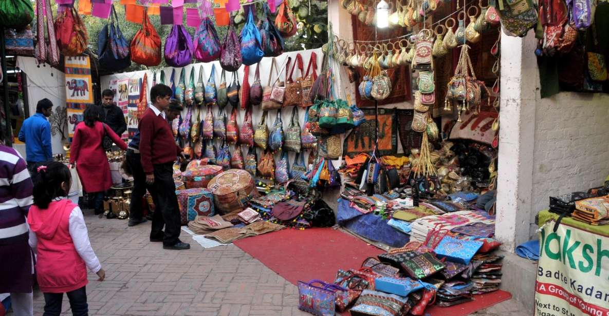 From Agra: Agra Heritage Walking Tour - A 2-hour Agra walking tour with tuk tuk pickup