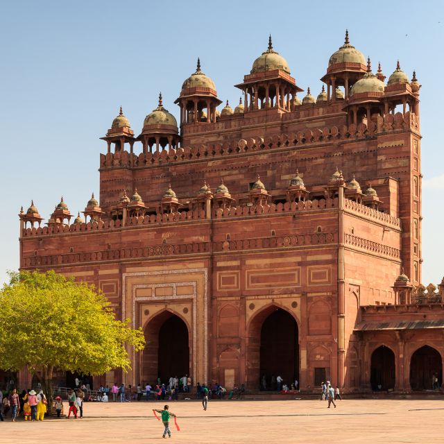 From Agra: Fatehpur Sikri and Market Private Half-Day Tour - Fatehpur Sikri With a Private Guide: Built, Then Gone