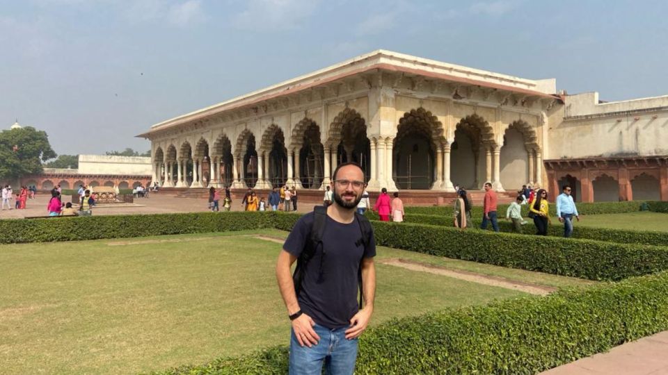 From Agra: Taj Mahal & Agra City Highlights Tour By Car - Agra Fort: the red sandstone fortress and what to look for