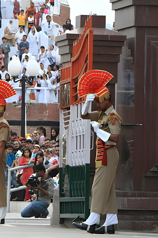 From Amritsar: Wagah Border Day Trip - Service Quality Check: What to Do If the English Support Is Weak